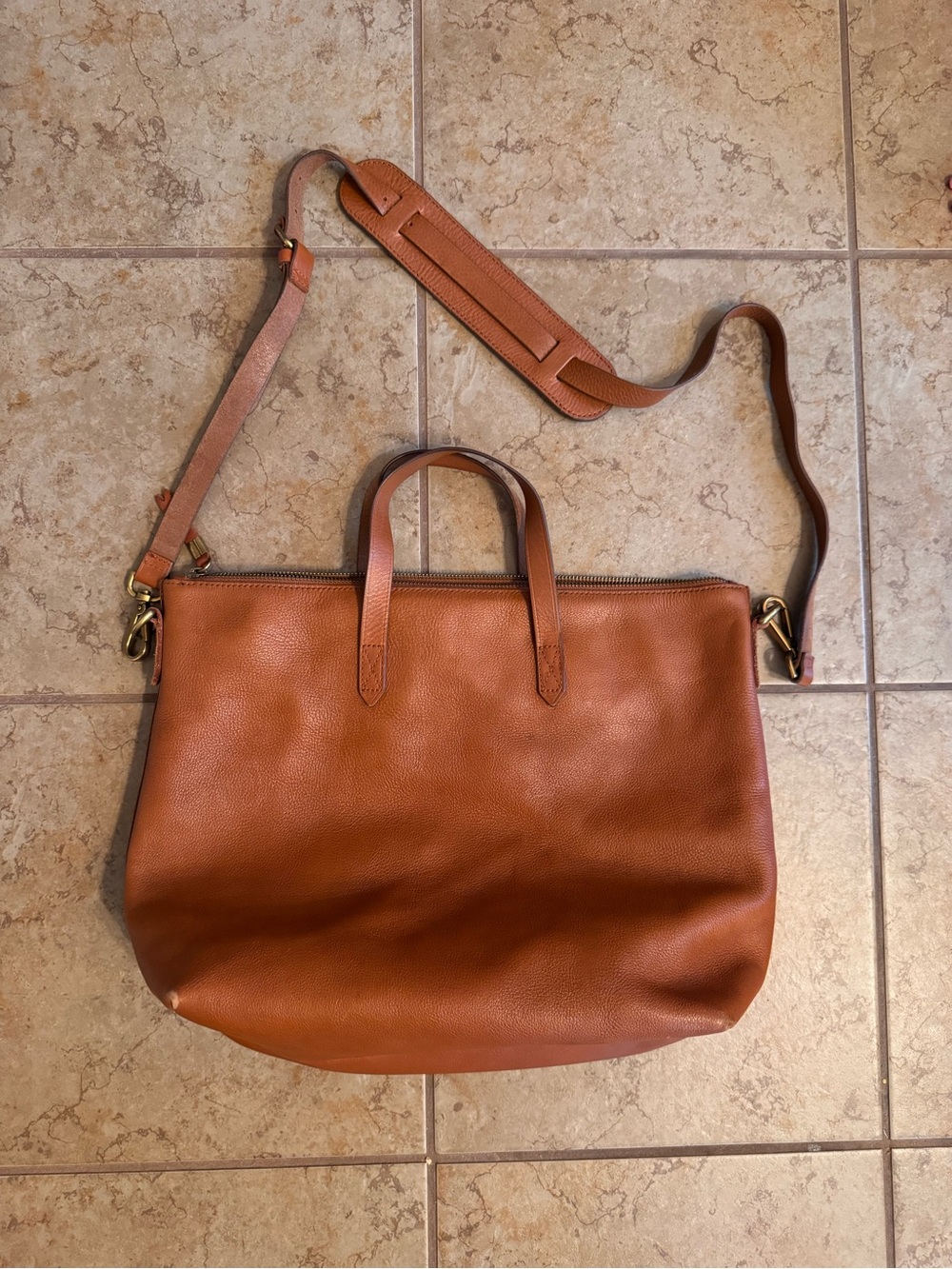 Madewell zip top transport